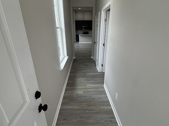 3rd image of 547 Berclair Rd