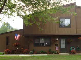 26699 Sprague Rd, Olmsted Falls, OH 44138