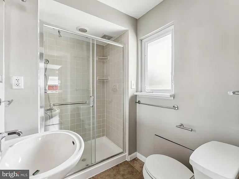 3503 Maple Ct — Photo 31