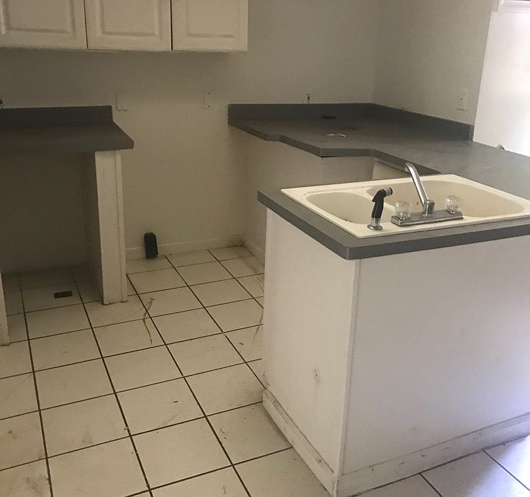 2nd image of 102 Cottage St