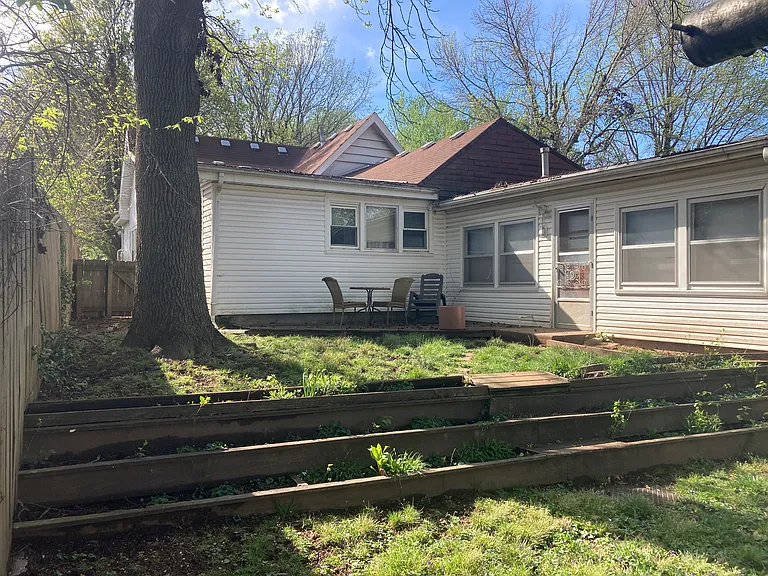 426 S Lexington Ave — Photo 24