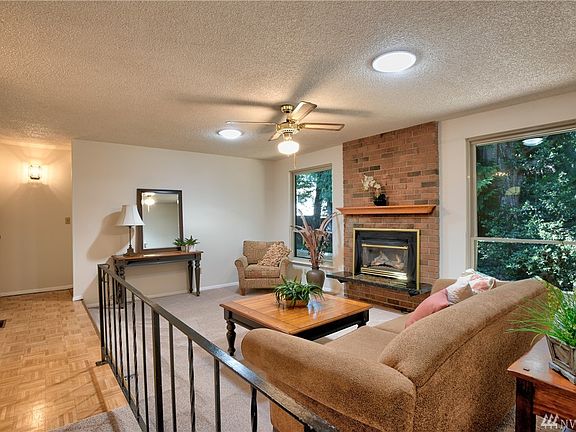 3rd image of 6785 Aegean Blvd NE