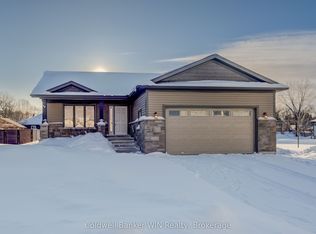 69 William St W, Minto, ON N0G1Z0