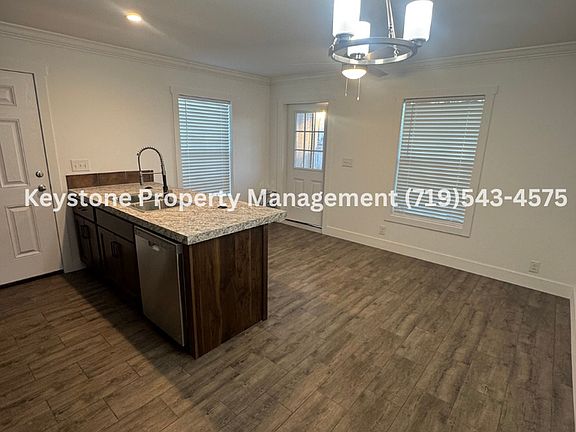 5th image of 632 & 634 Edna Ln #634