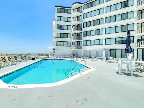 111 S 16th Ave APT 310, Longport, NJ 08403