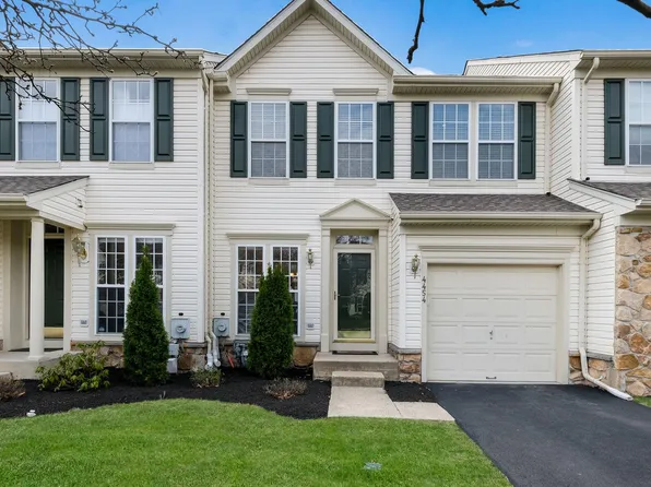 4454 Honeysuckle Ln, Doylestown, PA 18902