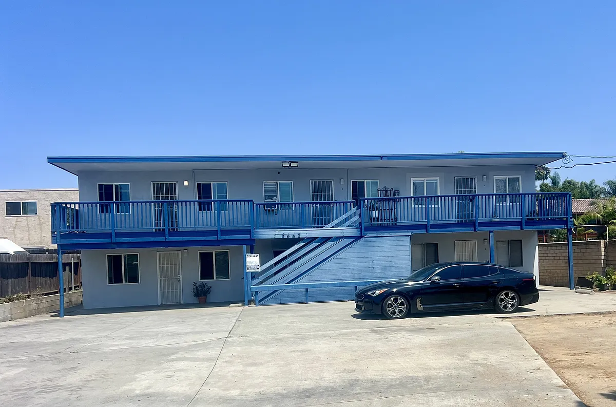 Building Photo - 3640 Pio Pico Dr