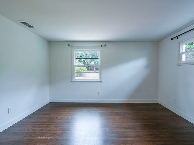 1215 Meadowbrook Rd — Photo 30