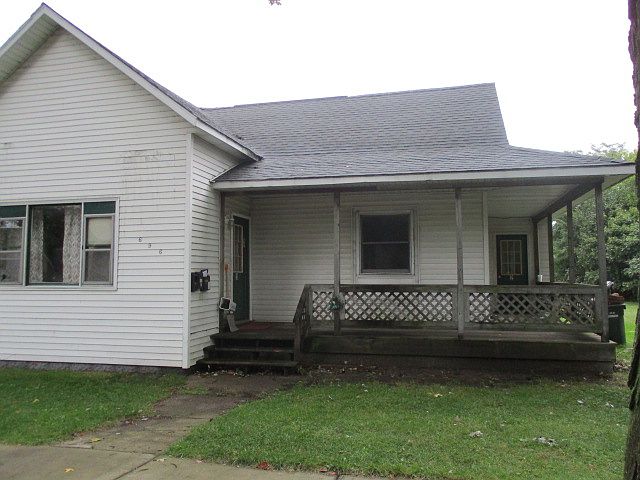 1st image of 696 W Forest Ave APT 2