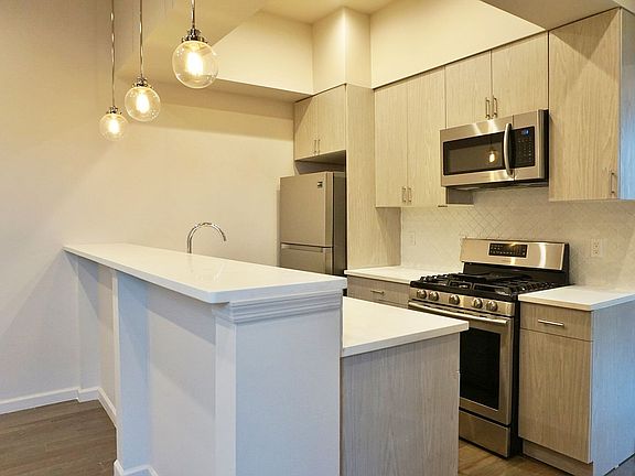2nd image of 242 Menahan St #3