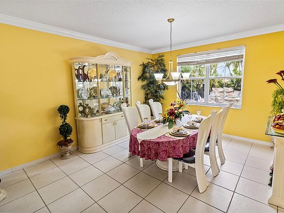 5th image of 14221 N Royal Cove Circle