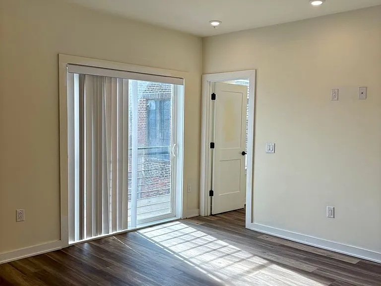 Stunning New Luxury Apartments at The Vienna — Photo 129