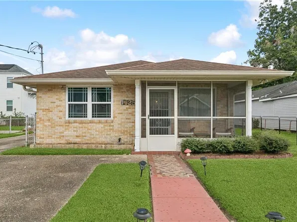 1425 Reynes St, New Orleans, LA 70117