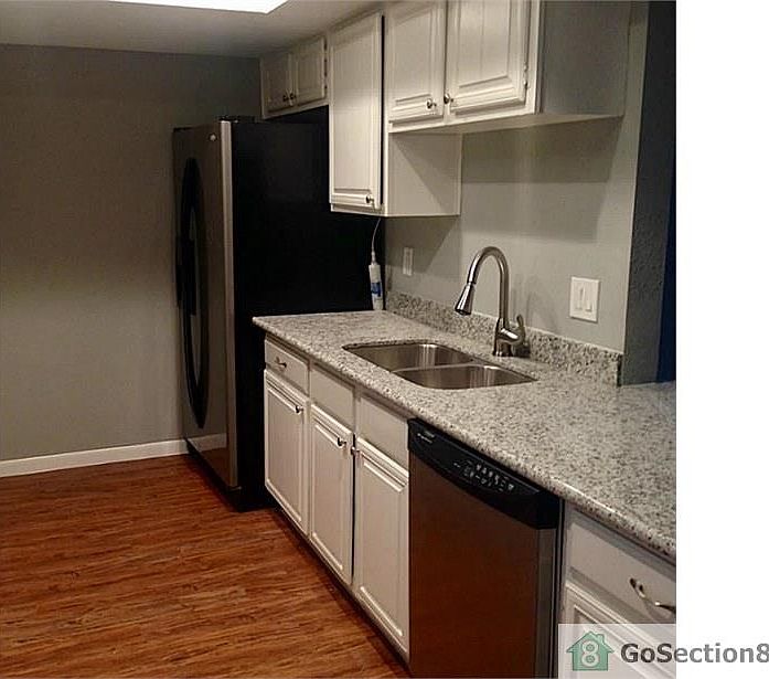 2nd image of 3530 Indian Forest Dr