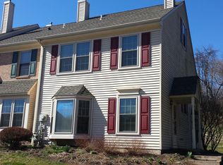 737 Oaktree Ct, Pottstown, PA 19464