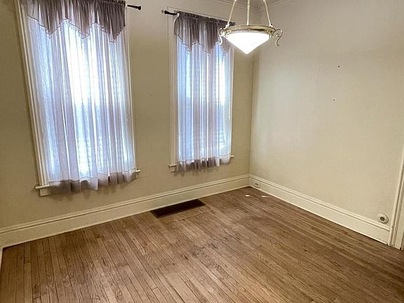 4th image of 1744 Park AVENUE