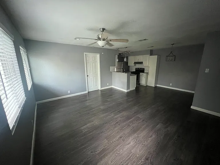 2301 Tern Cir #A — Photo 4