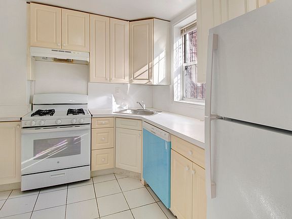 5th image of 110-48 72nd Ave #2B
