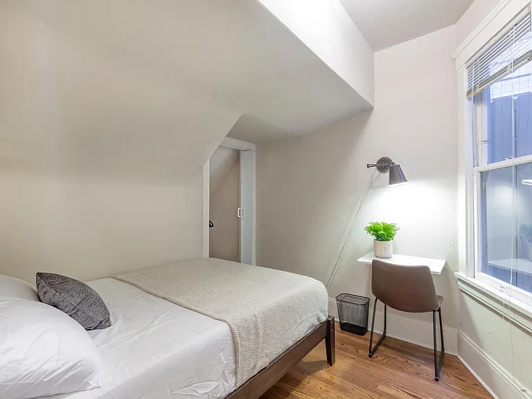 653 Minna St #B — Photo 7