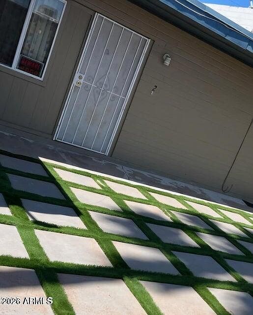 2nd image of 1724 E Ocotillo Rd APT D2