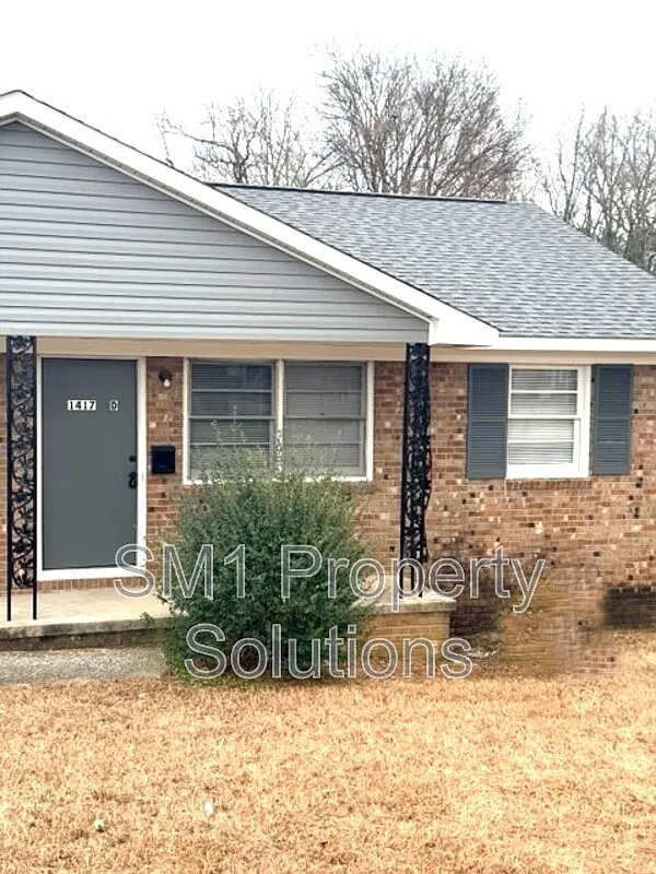 Building Photo - 1417 Ardmore Dr #D