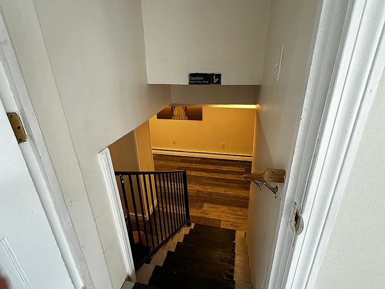 335 Academy Ave #1 — Photo 5