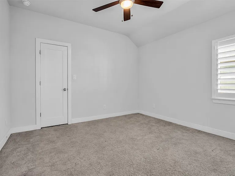 16 Clearview Terrace Pl — Photo 33