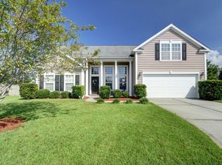 7330 Coopers Hawk Dr, Hanahan, SC 29410