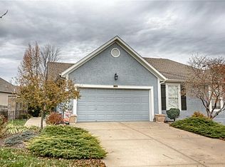 7702 W 149th St, Overland Park, KS 66223
