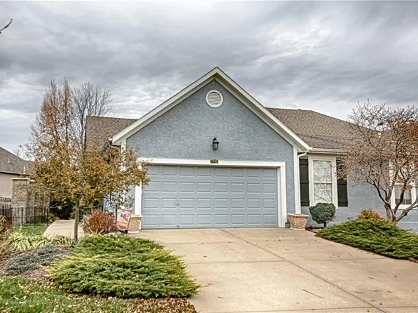 7702 W 149th St, Overland Park, KS 66223