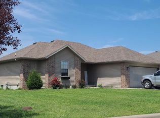 117 Ashton Ave, Clever, MO 65631