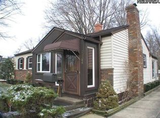 23584 Westchester Dr, North Olmsted, OH 44070