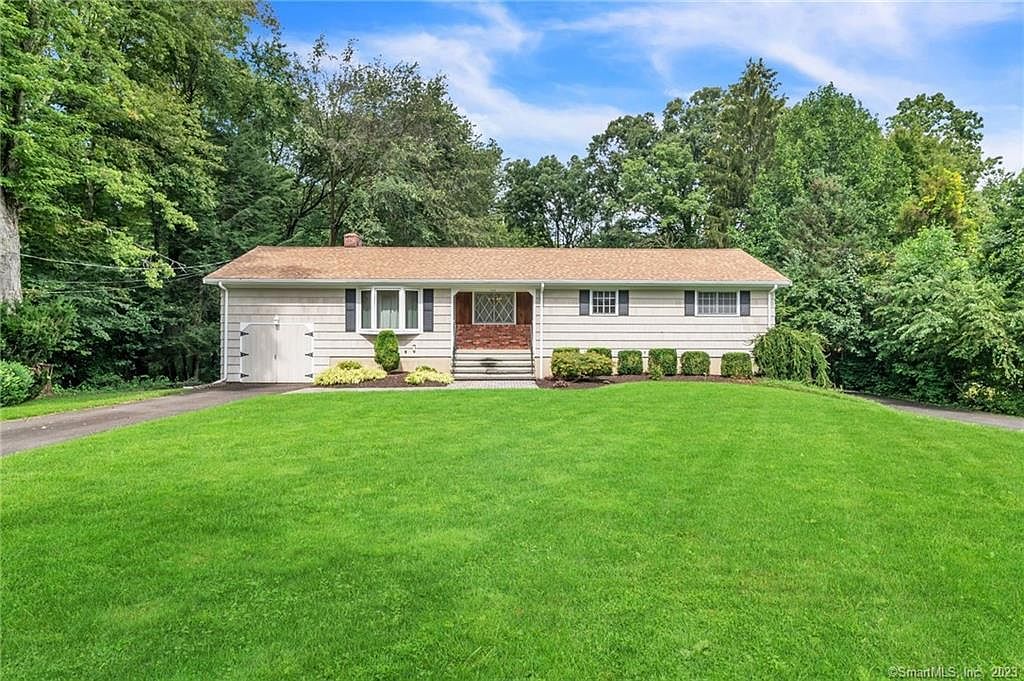 20 Twin Brook Dr, Shelton, CT 06484 | Zillow