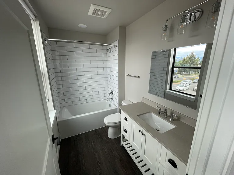 605 N 7th Ave #201 — Photo 9