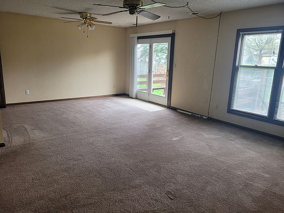 4th image of 4212 Spruce Hills Dr #4212