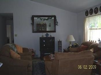 4th image of 6 Homestead Ct