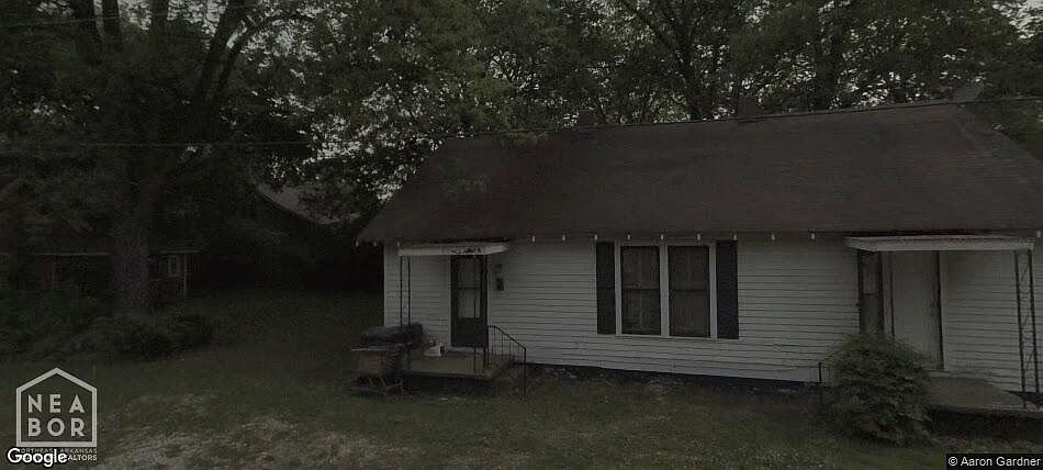 1st image of 231 Olive St #233