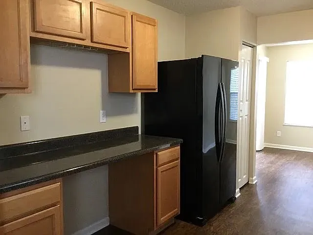 334 Aberdeen Cir — Photo 10