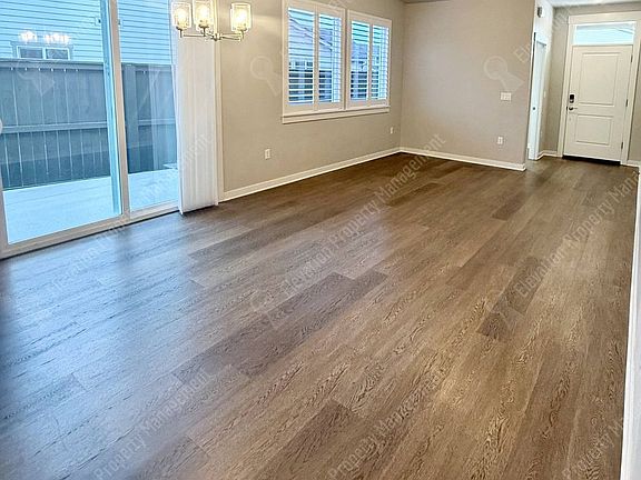 5th image of 20705 SE Iron Horse Ln