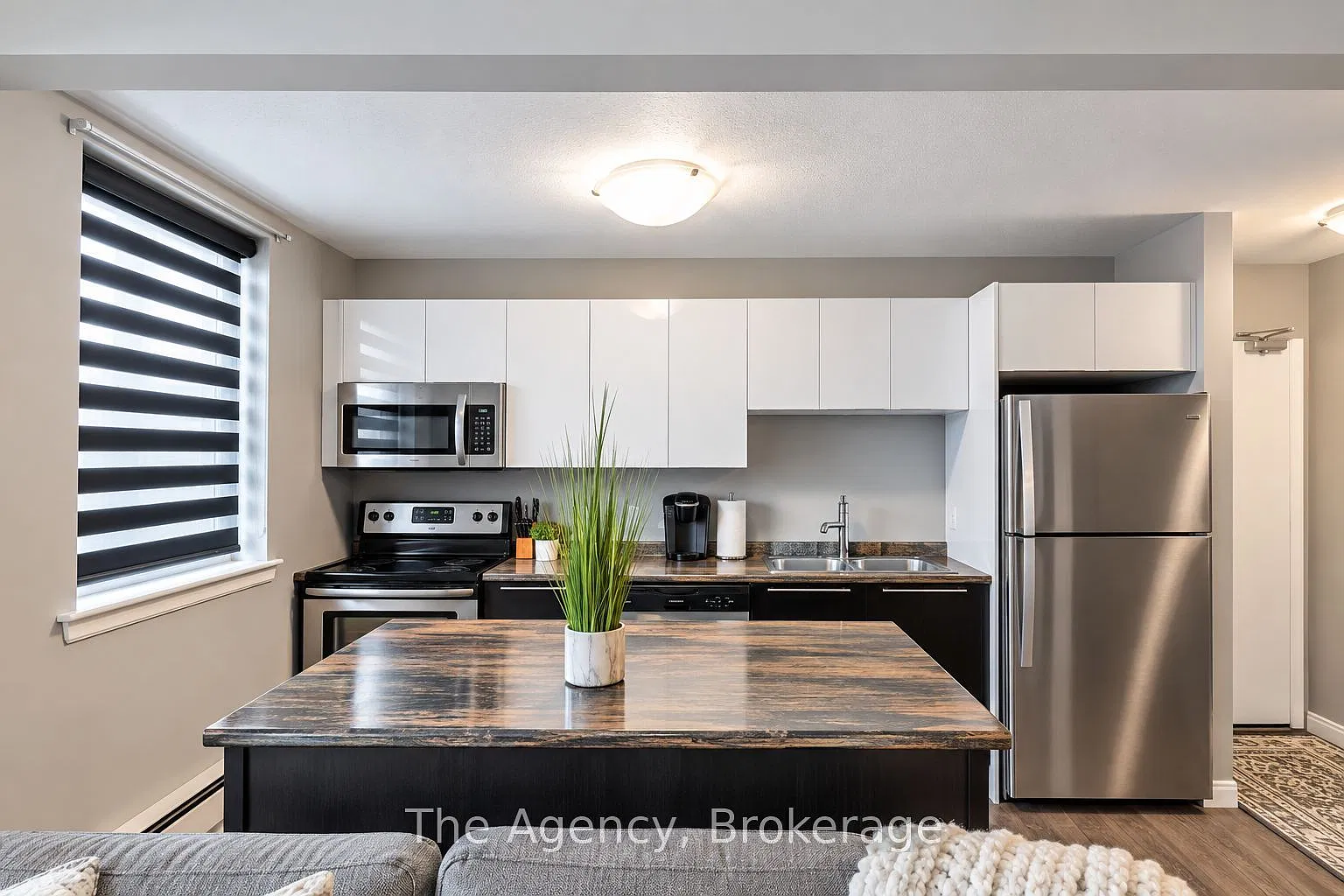 4538 Huron St — Photo 2