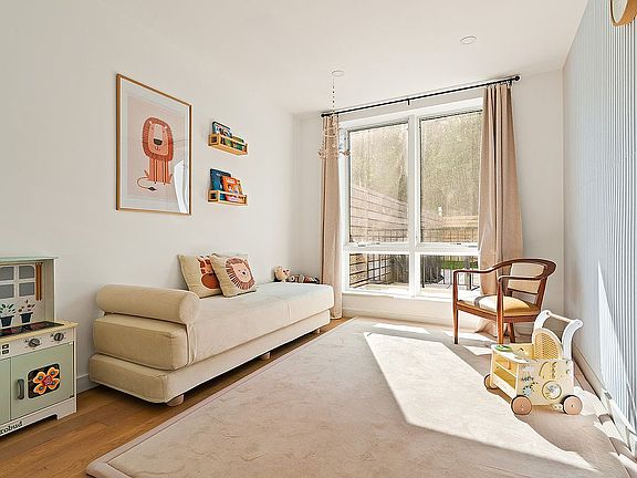3rd image of 1218 Putnam Ave #1B