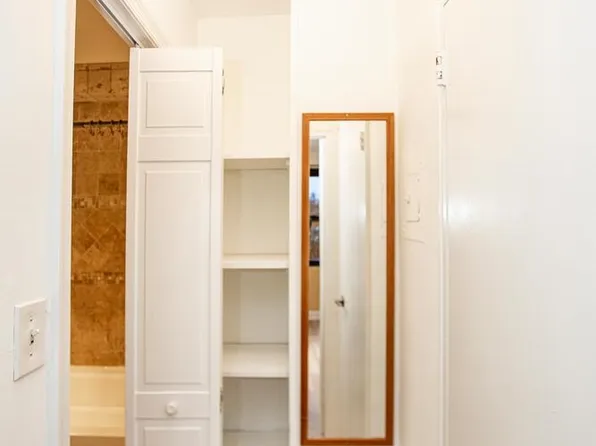 201 Saint Pauls Avenue image 19 of 37