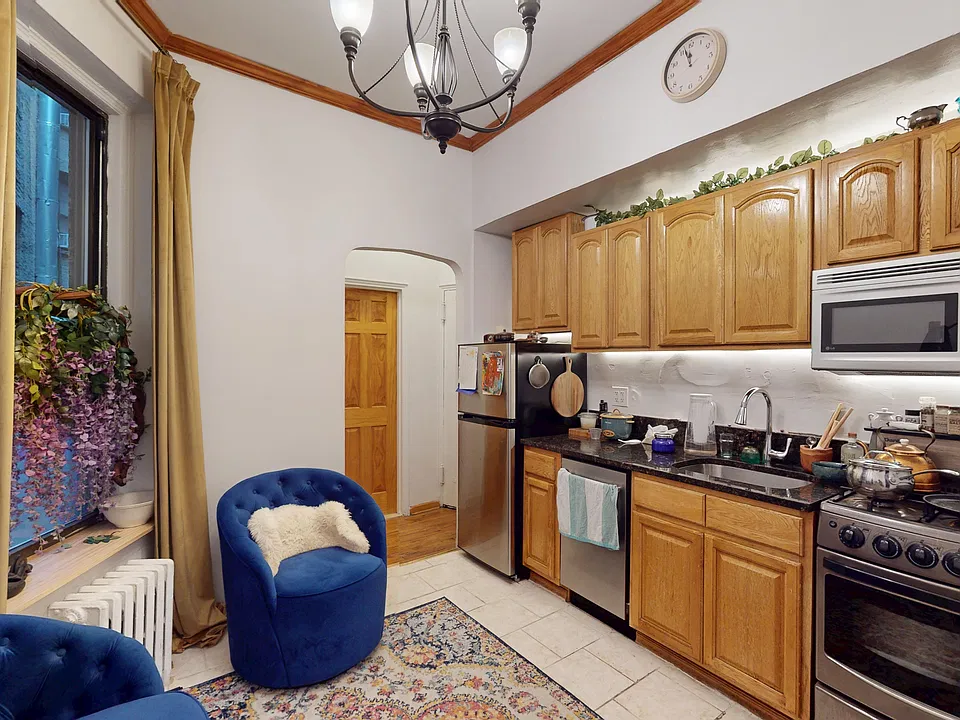 128 Macdougal St #1C