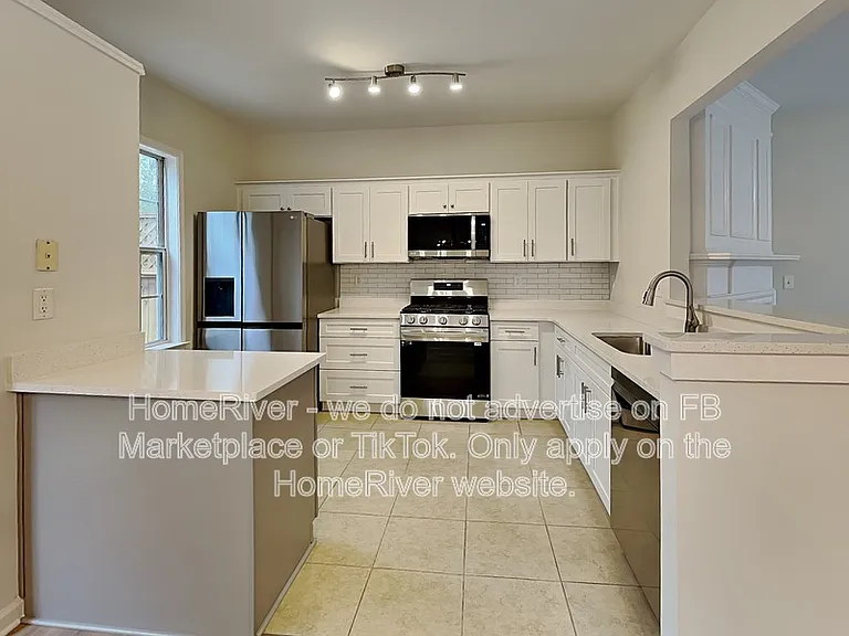 3455 Lathenview Ct — Photo 3