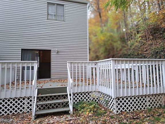 5th image of 45 Shady Ln