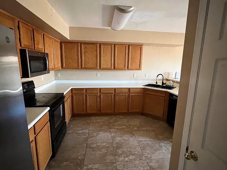 1087 W Sandy Banks — Photo 5