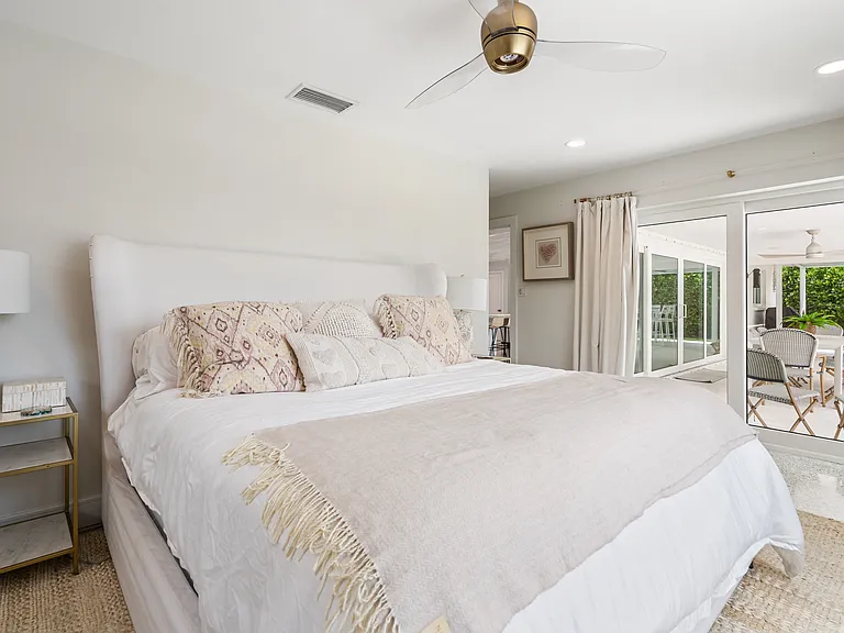 2882 W Vina Del Mar Blvd — Photo 25