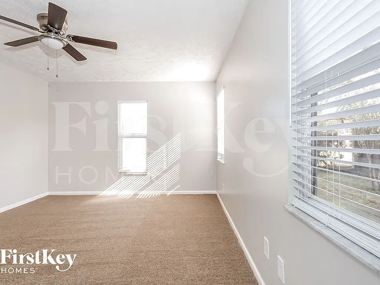 1158 SW Hunnicut Ave — Photo 7