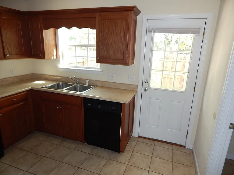 149 W Main St — Photo 3