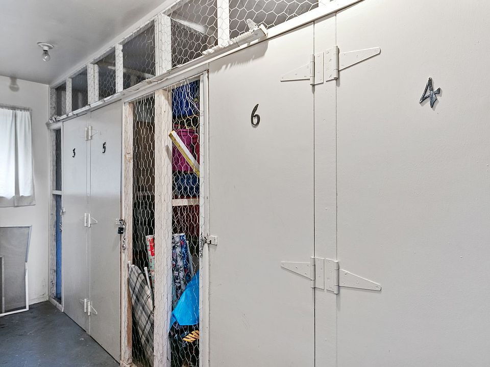 Building Photo 5